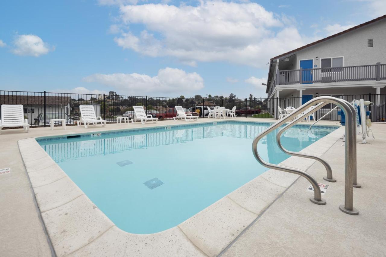 Days Inn By Wyndham Arroyo Grande Pismo Beach Eksteriør bilde
