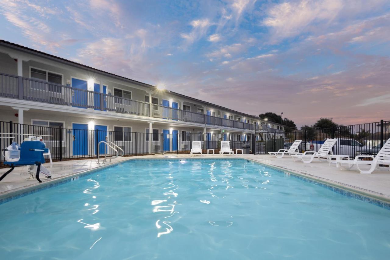 Days Inn By Wyndham Arroyo Grande Pismo Beach Eksteriør bilde