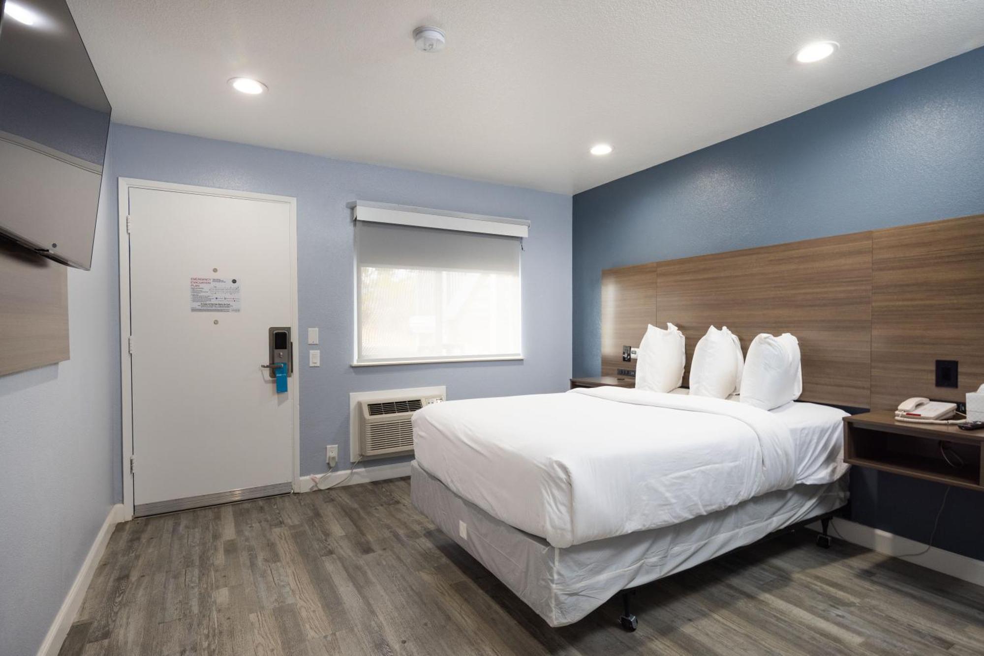 Days Inn By Wyndham Arroyo Grande Pismo Beach Rom bilde
