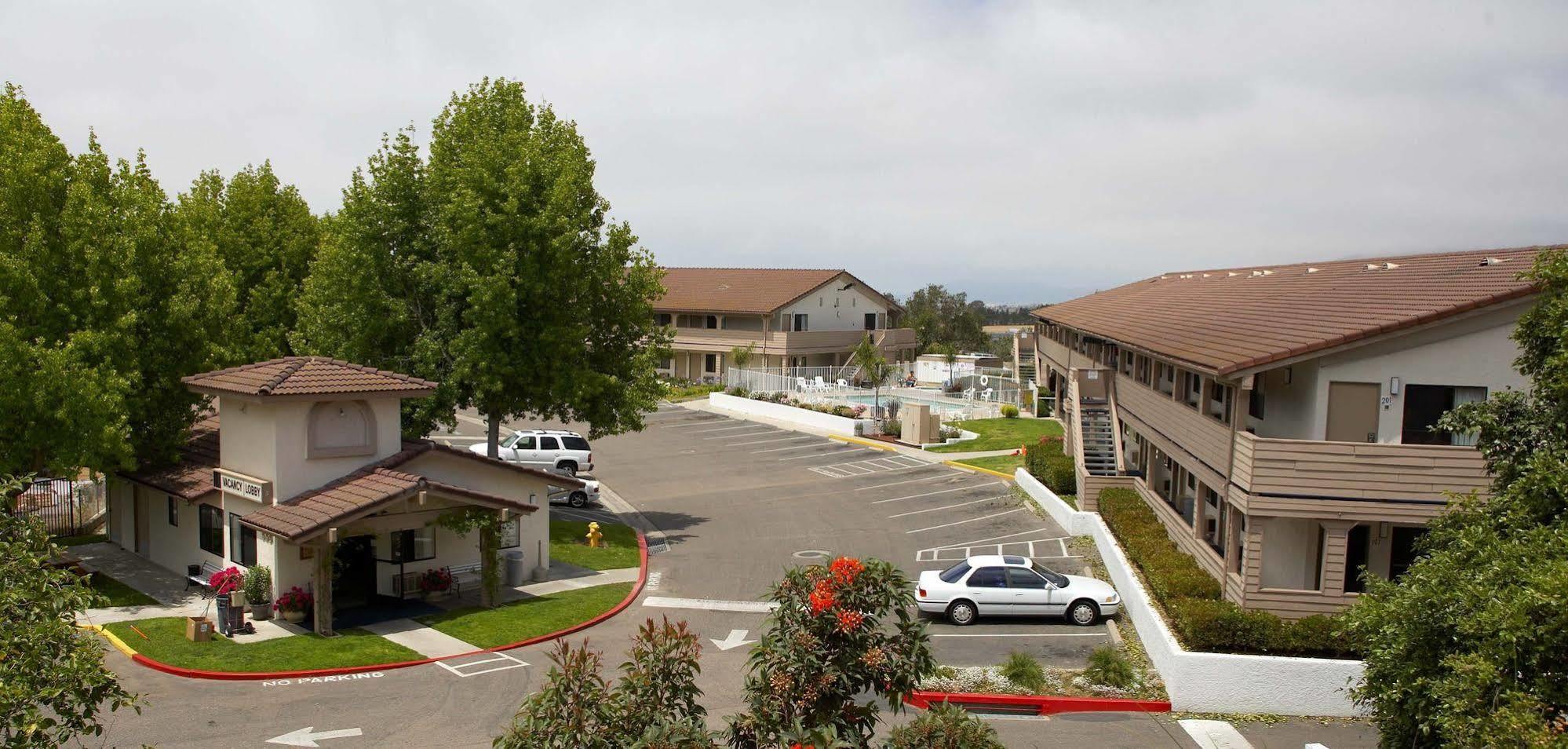 Days Inn By Wyndham Arroyo Grande Pismo Beach Eksteriør bilde